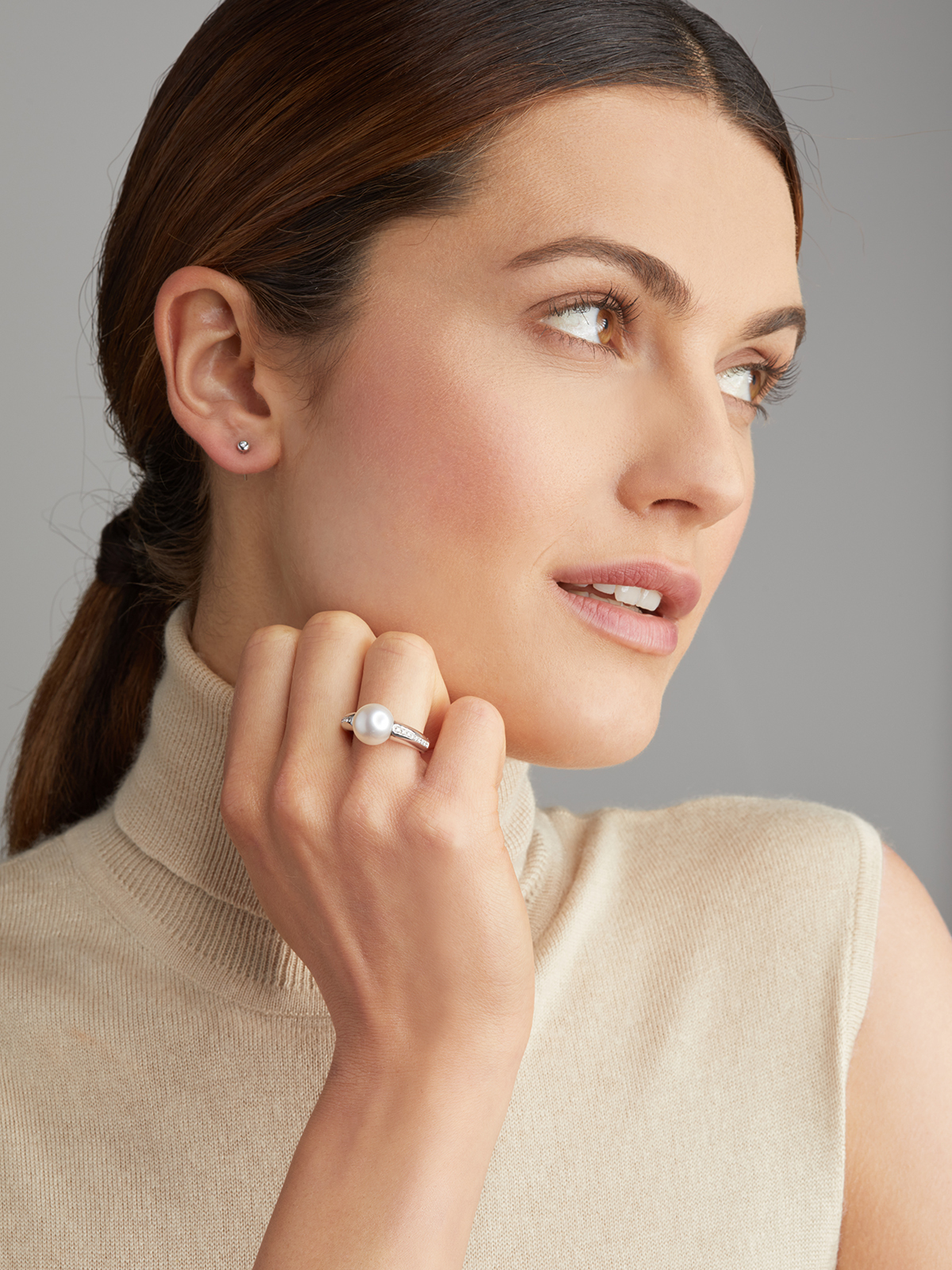 South Sea pearl ring with diamonds