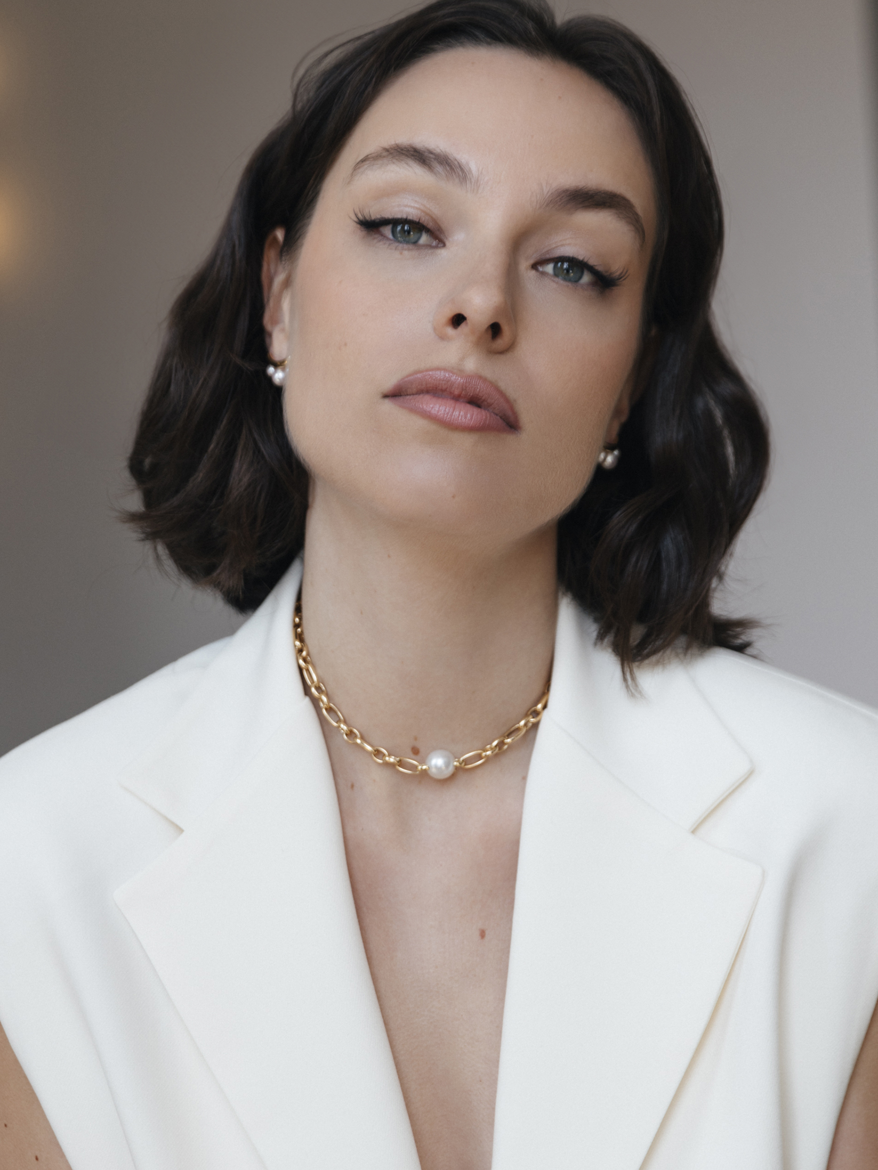 South Sea pearl necklace with gold link chains