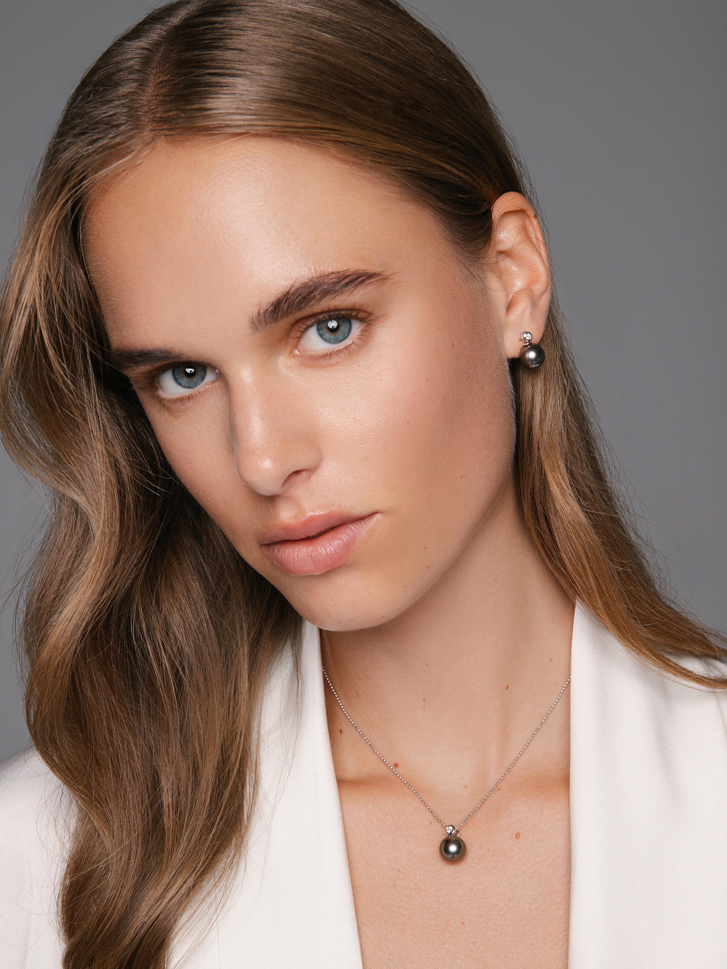 Goldkette mit Brillant und Tahitiperle
