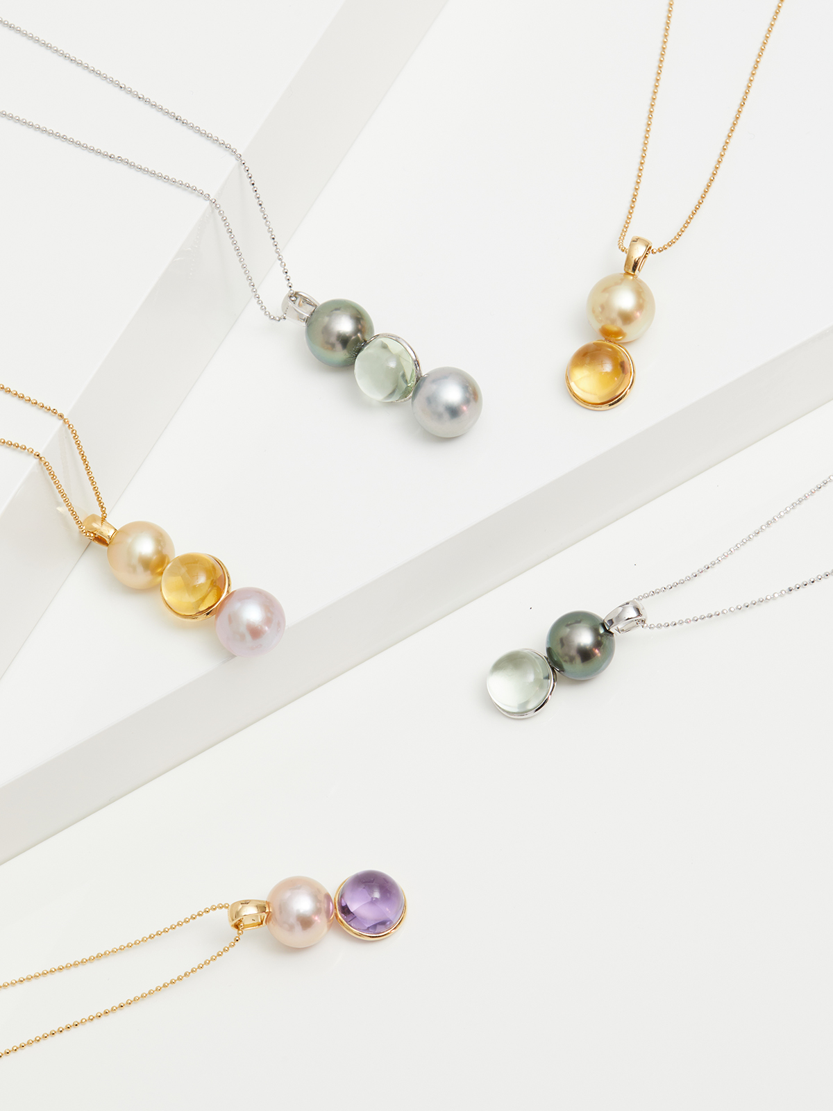 Gelbgoldkette mit Anhänger aus Süßwasserperle und Amethyst