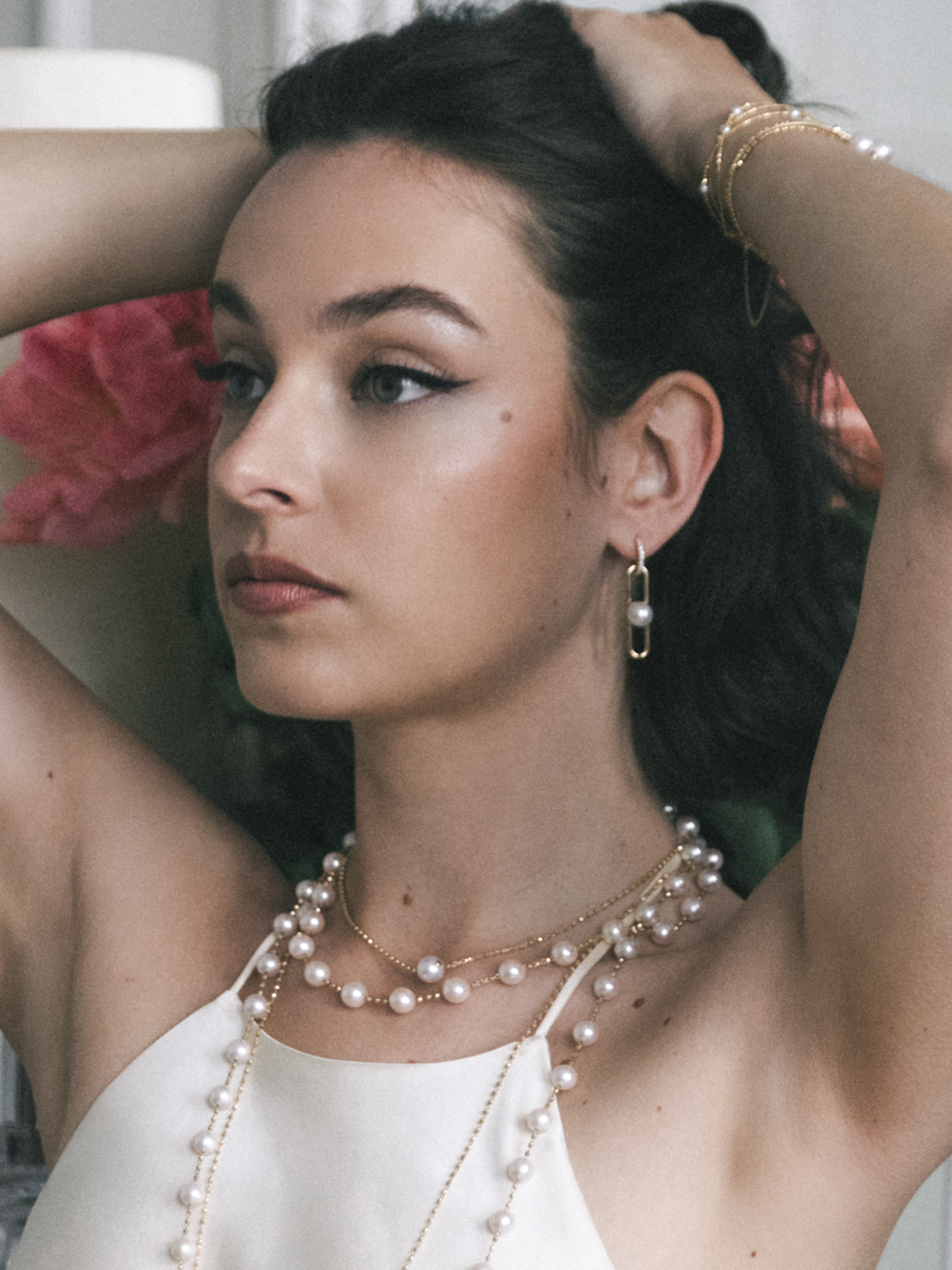 Wandelbare Diamantcreolen mit Perlenanhänger