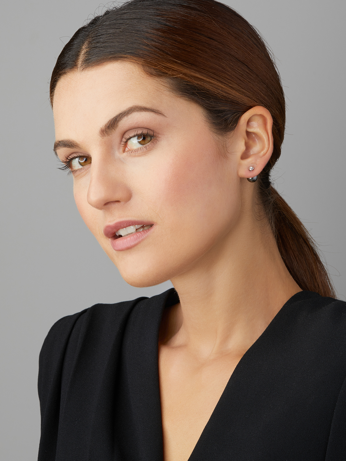 Tahiti pearl earrings with hidden clasp and diamonds