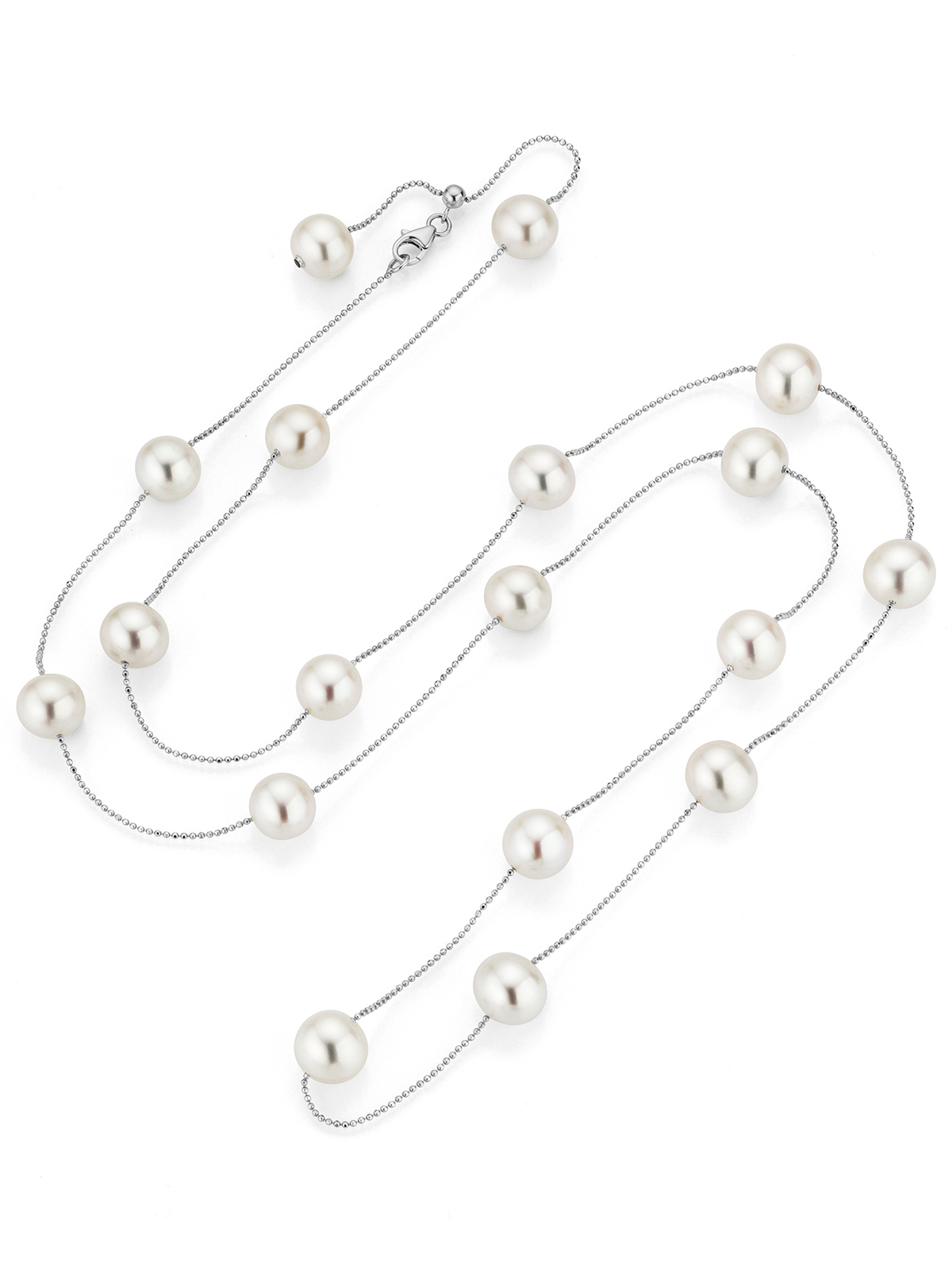 Delicate white gold necklace with white Freshwater pearls