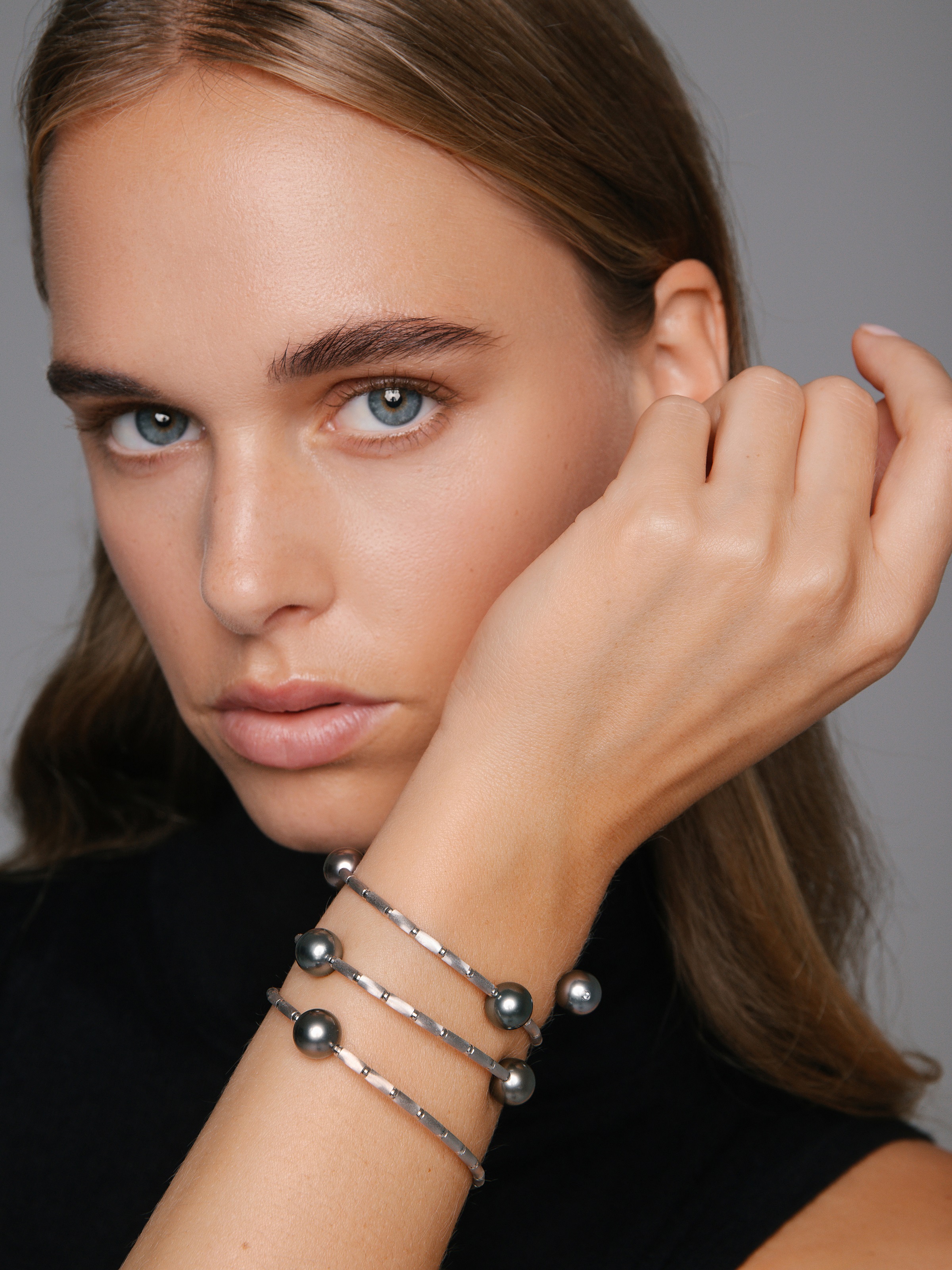Edles Wickelarmband in Weißgold mit Tahitiperlen