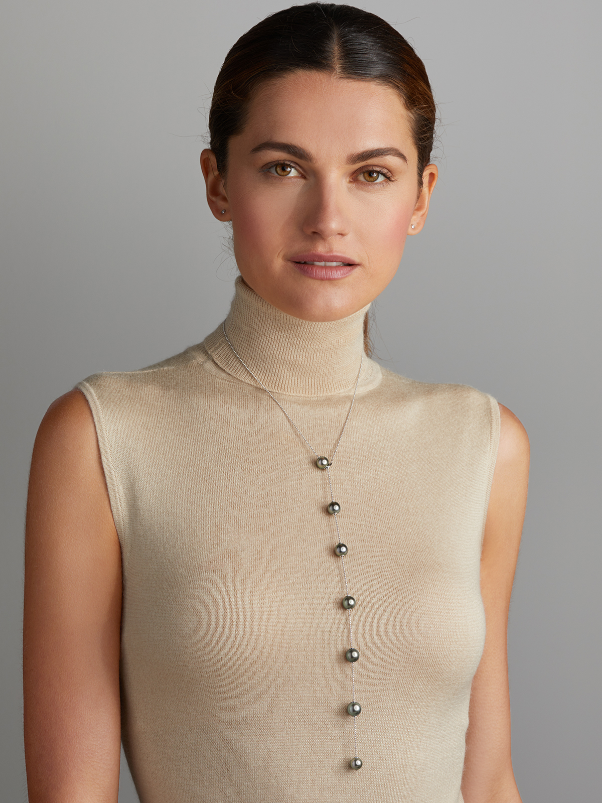 Transformable pearl necklace in white gold with Tahiti pearls