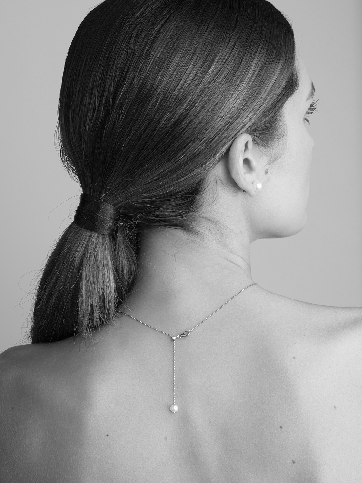 AP120-7b_18645 Bubbles white gold necklace with Akoya pearl