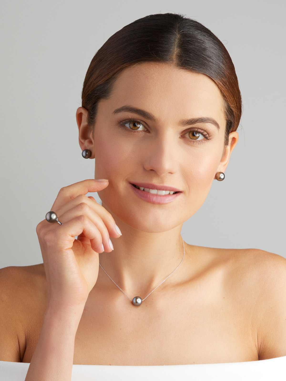 UN87-7_18577 Bubbles white gold necklace with Tahiti pearl