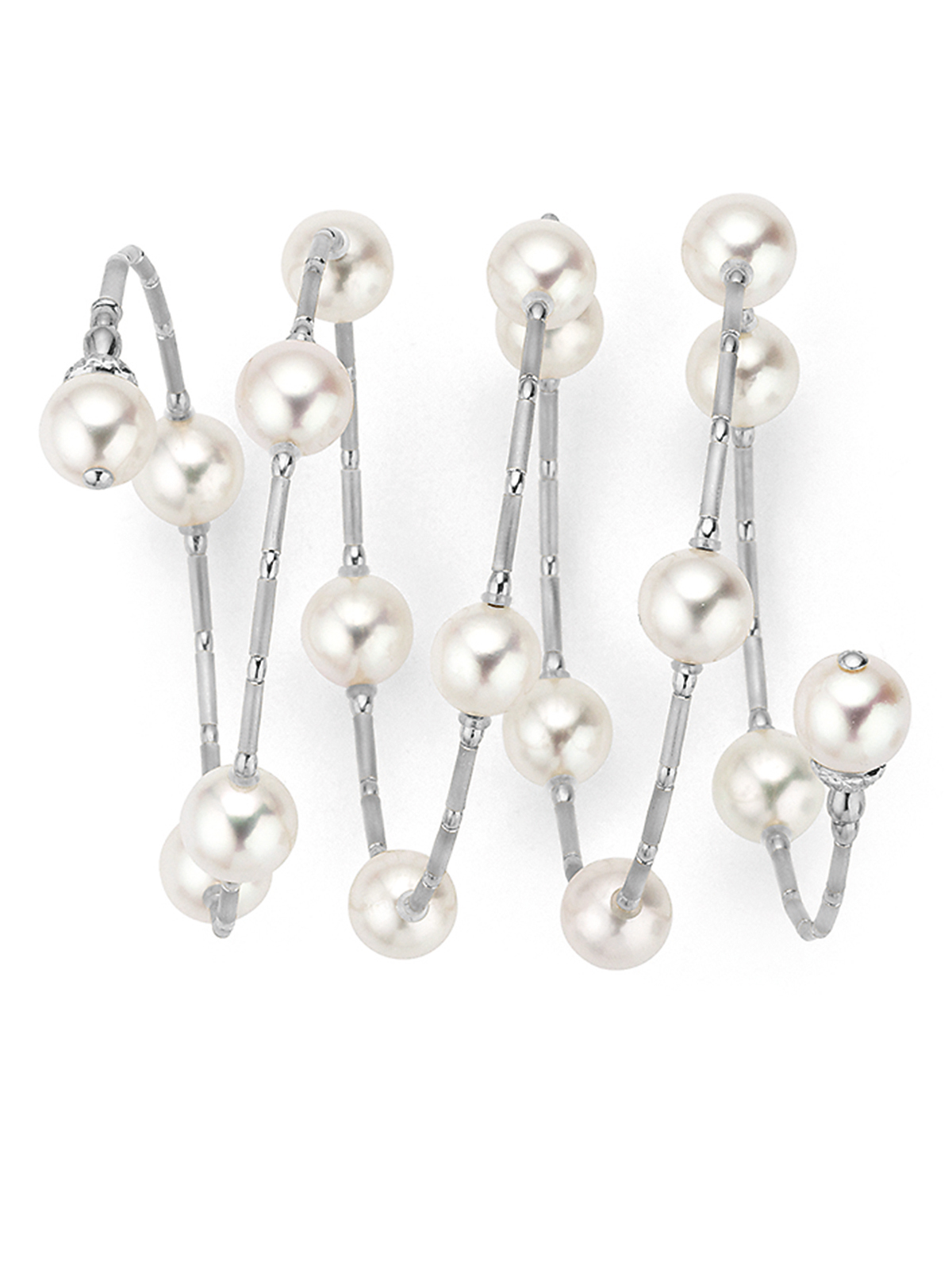 Luxurious wrap bracelet in white gold with Akoya pearls