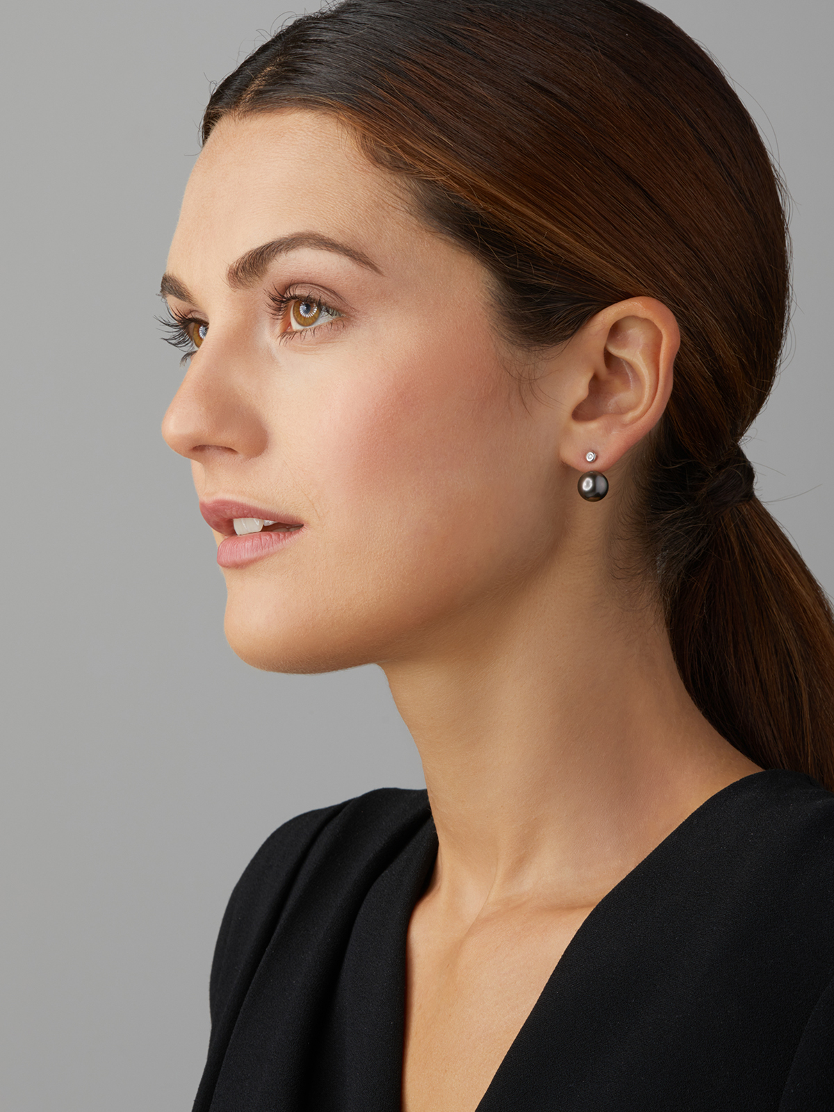 Diamond stud earrings with detachable Tahiti pearl