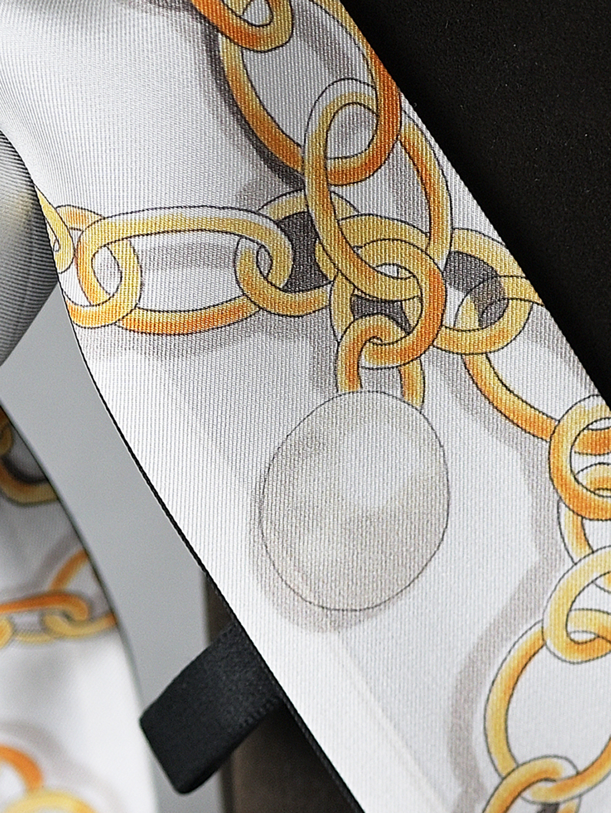 Silk scarf in balthasar design