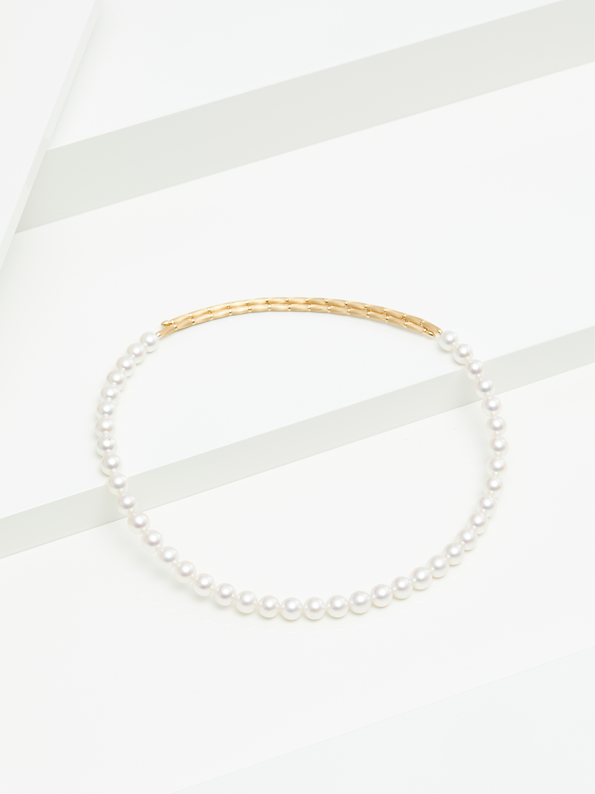 AP150-7__00209 Perlencollier in Gelbgold mit Magnetverschluss
