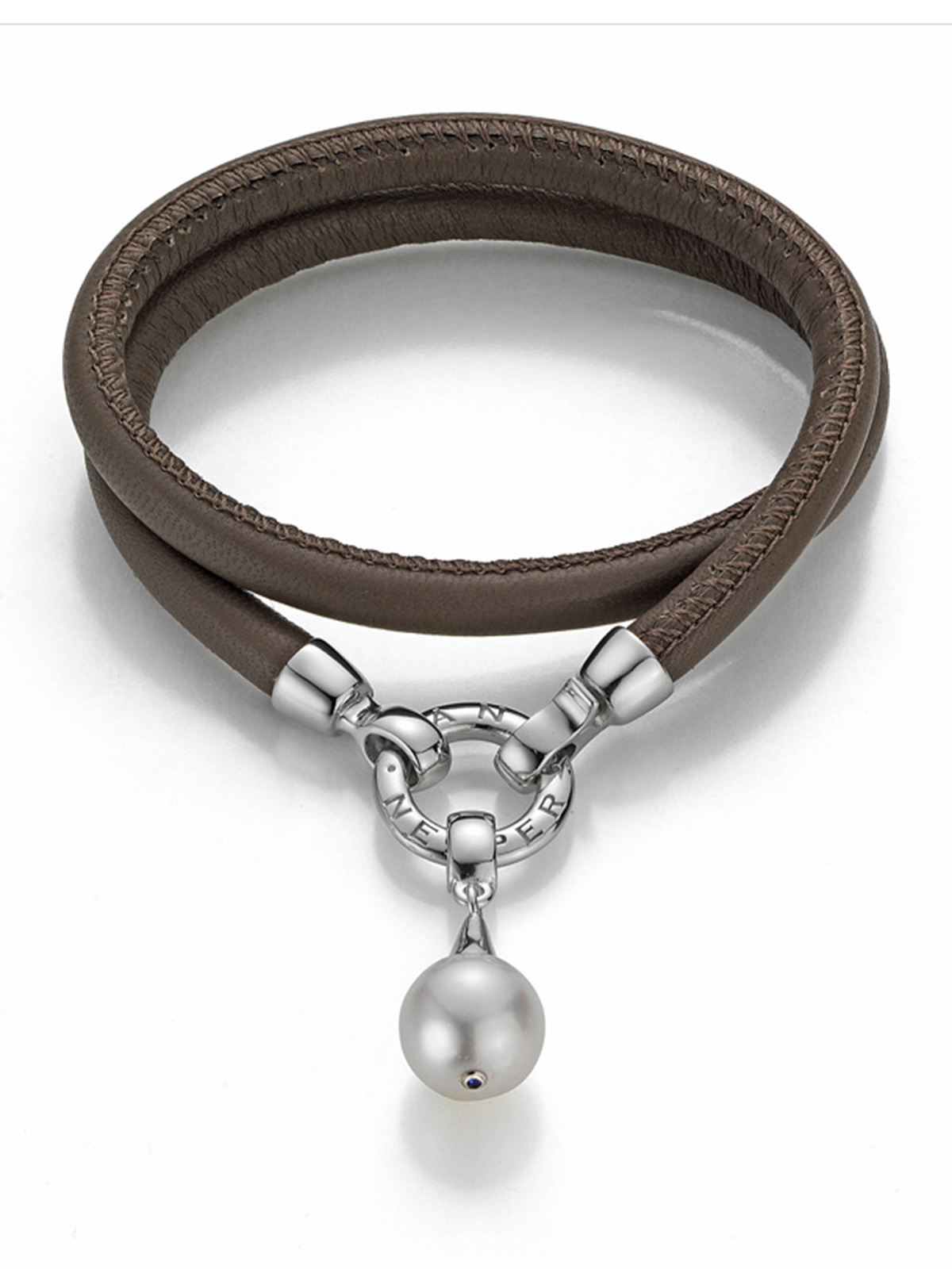 Versatile leather bracelet in taupe with South Sea pearl pendant