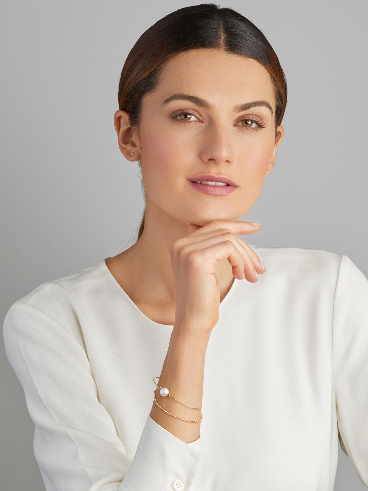 Mehrreihiges Armband mit Akoyaperle
