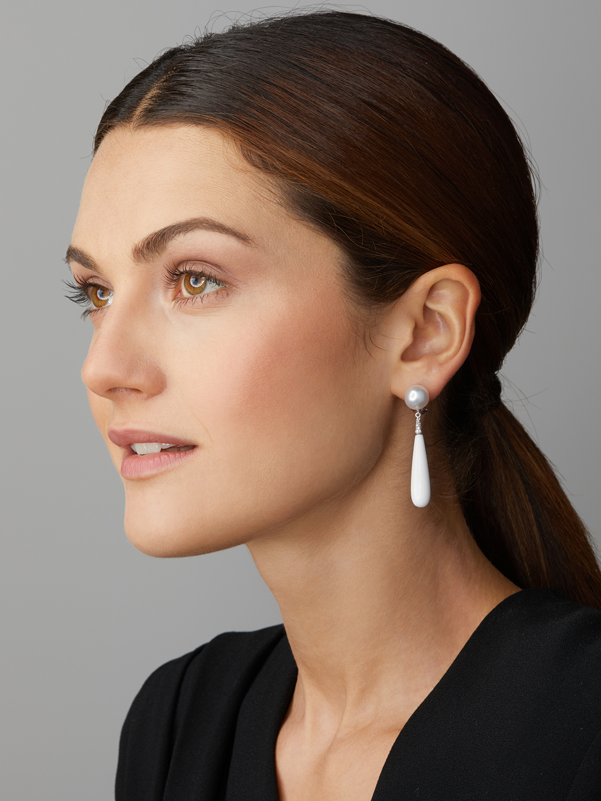 SD36-7_15226 Ohrhänger mit Südseeperlen und weißem Achat