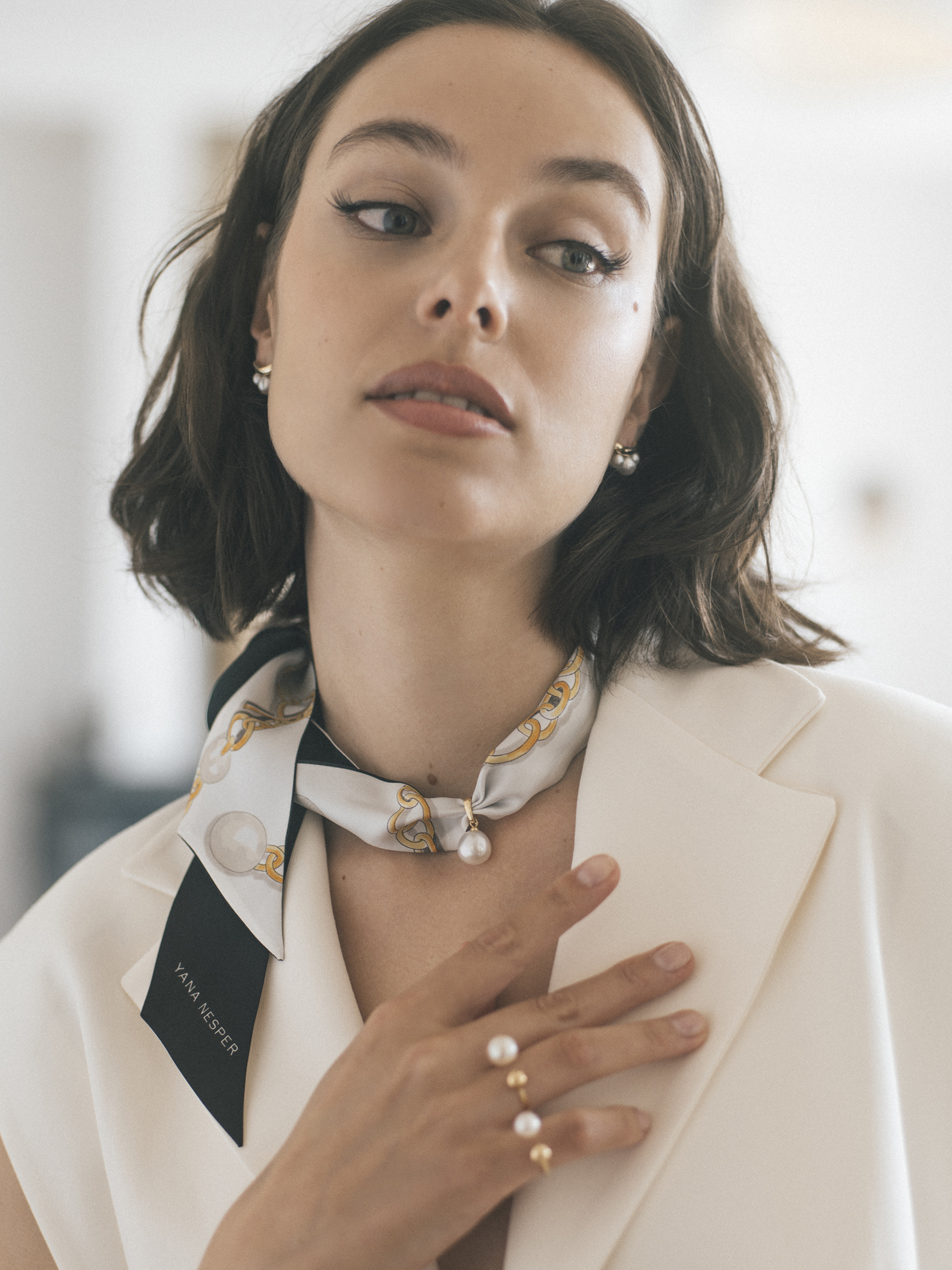 Seidenband mit großem Südsee Perlenanhänger