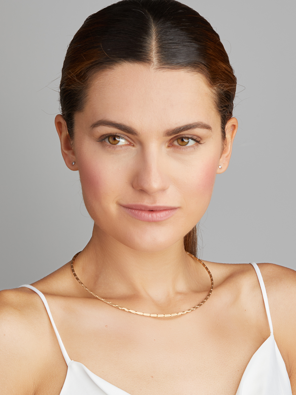 Feines, schlichtes Goldcollier ohne Perlen