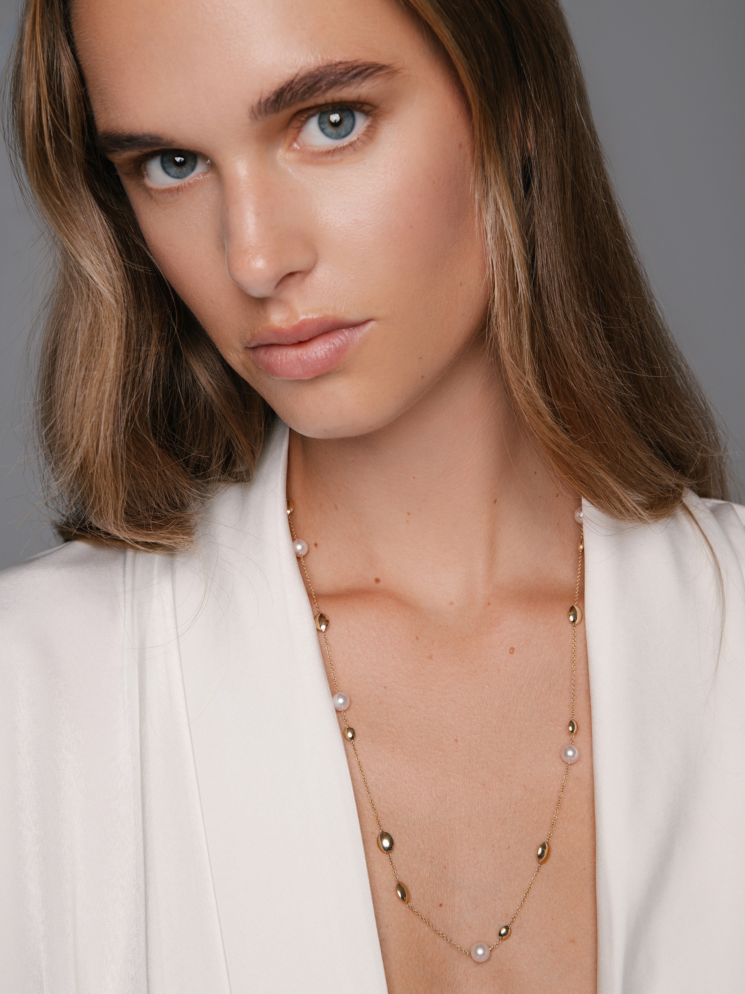 Versatile glasses chain in yellow gold with Akoya pearls
