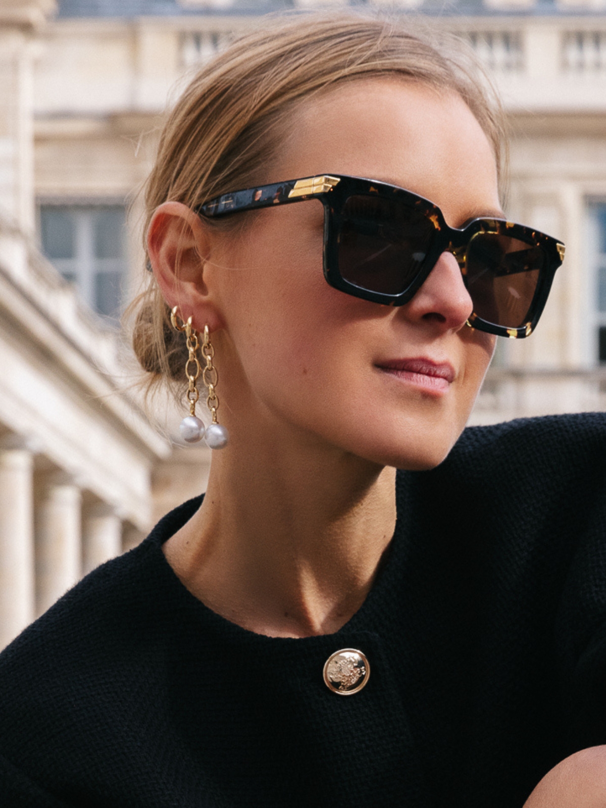 SD158-7_Paris-1 Transformable South Sea pearl earrings in yellow gold