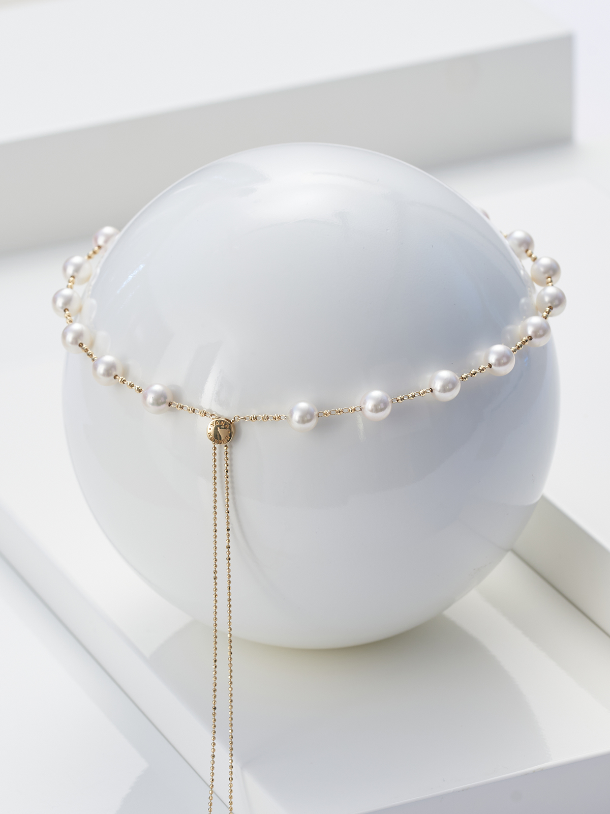 Goldkette mit Akoyaperlen und Slideverschluss