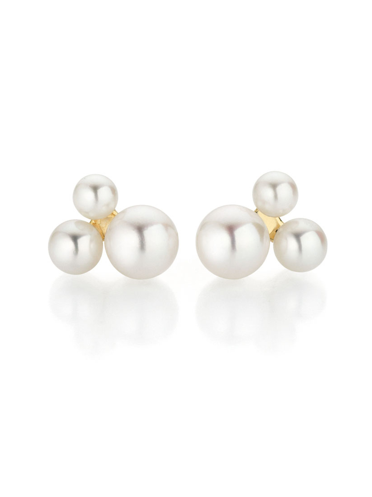 Earstuds with Akoya pearls