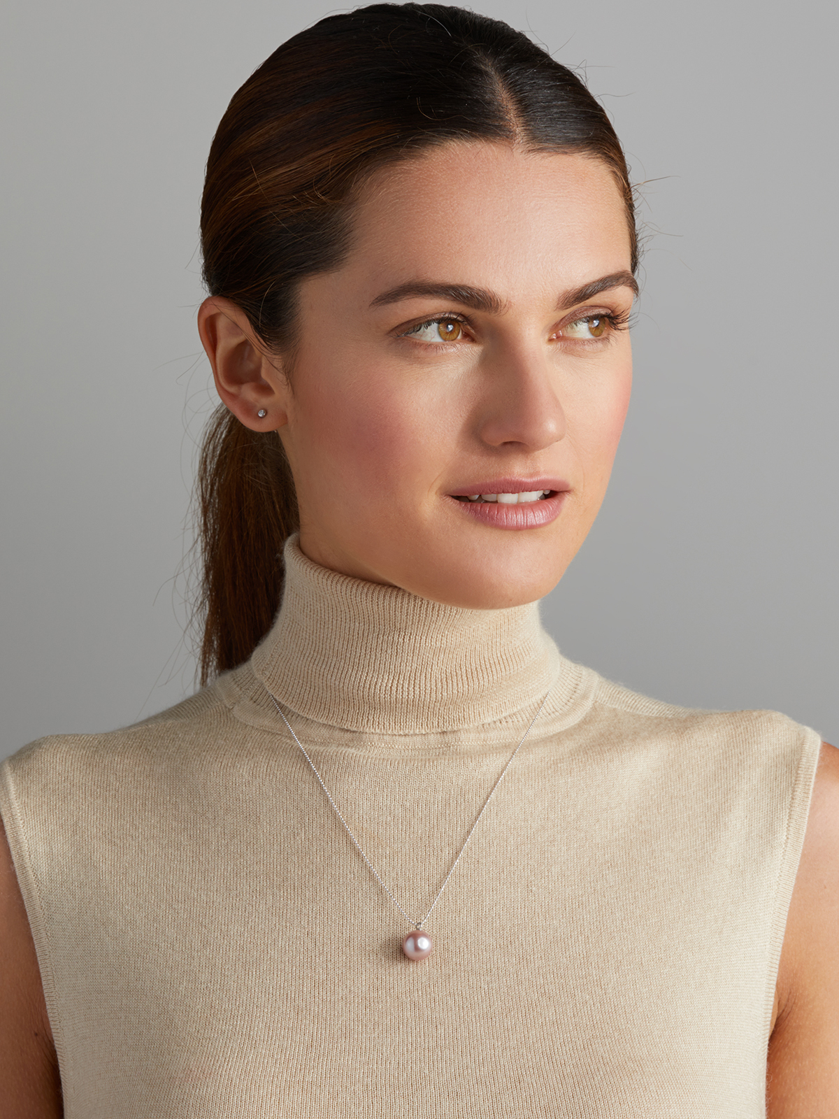 IS77-7b_18046 Long pearl necklace with large rose-coloured Freshwater pearl pendant