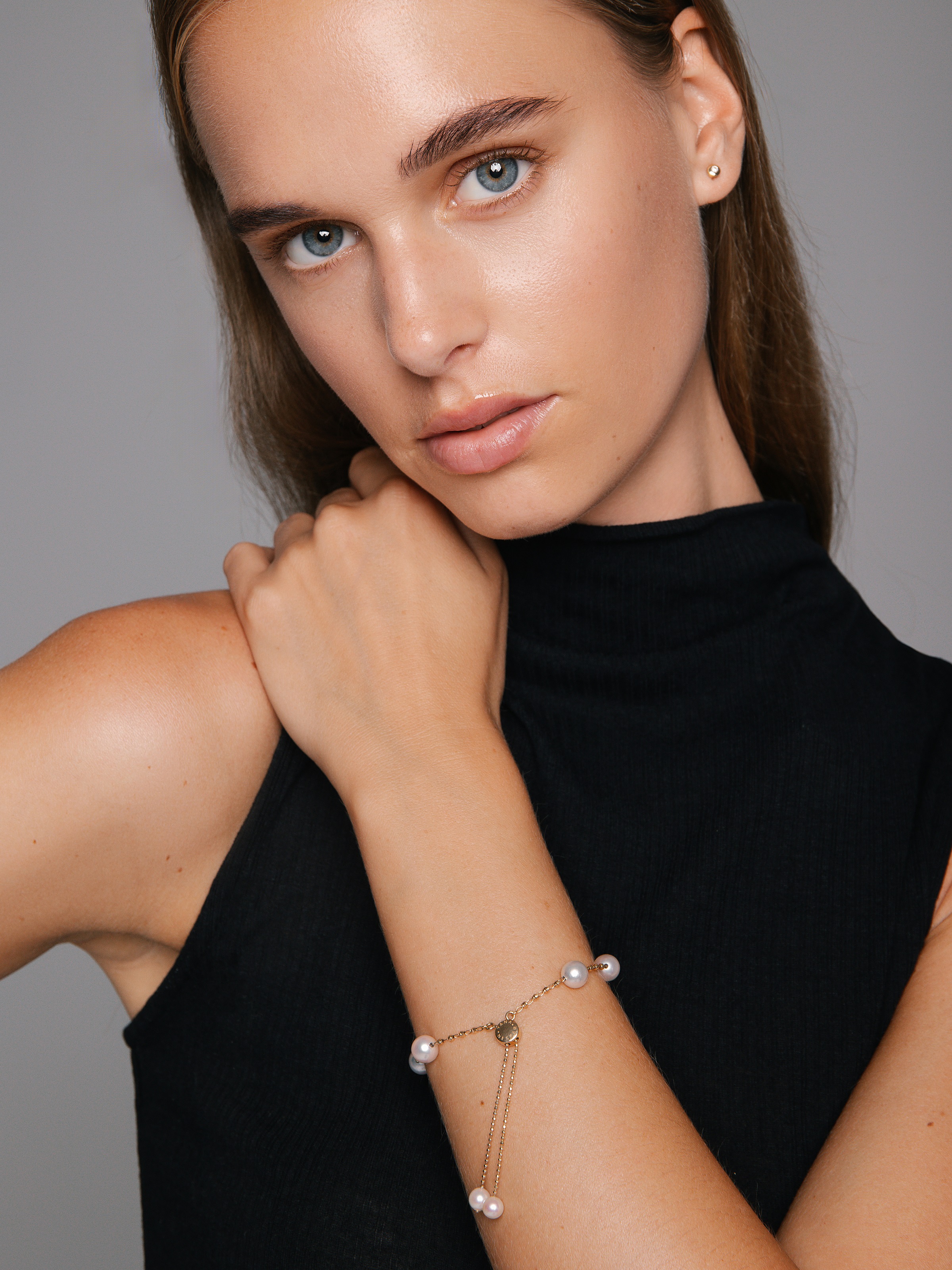 Goldenes Armband mit Akoyaperlen