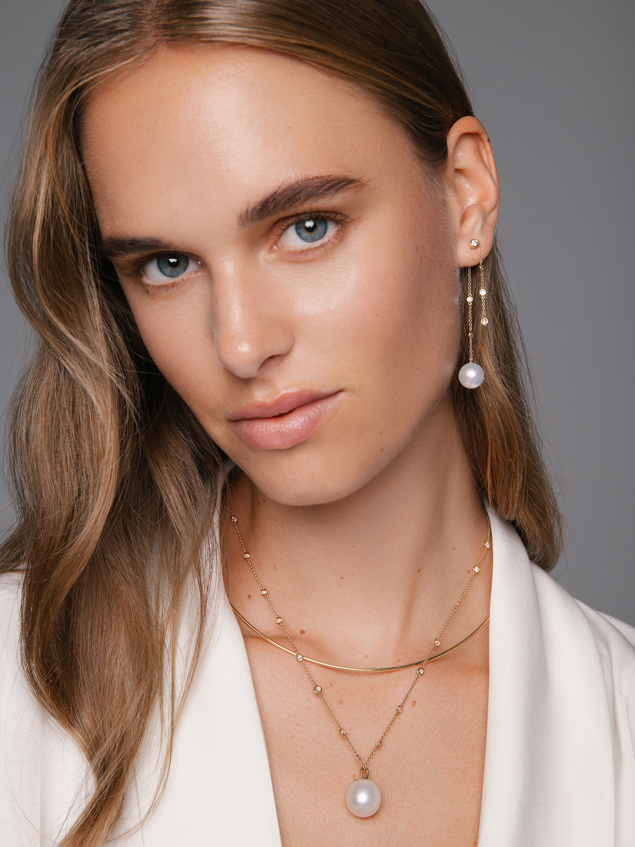 LOVE by Yana Nesper necklace in yellow gold with diamonds and South Sea pearl