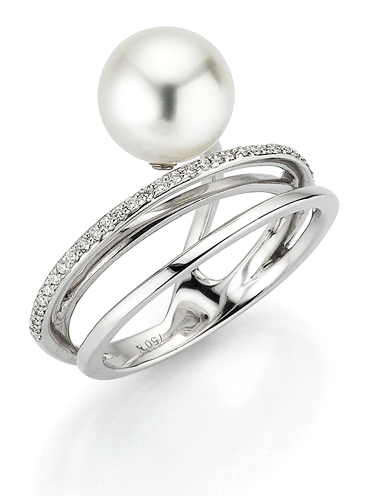 Aufregender Perlenring mit Diamantenkranz