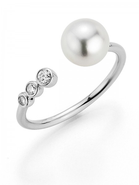 Open Akoya pearl ring with 3 diamonds in white gold