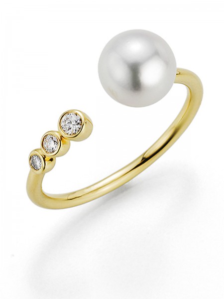 Open Akoya pearl ring with 3 diamonds