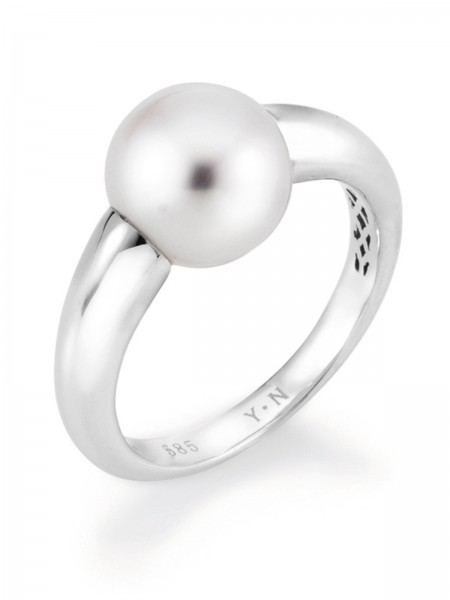 Beautiful South Sea pearl ring