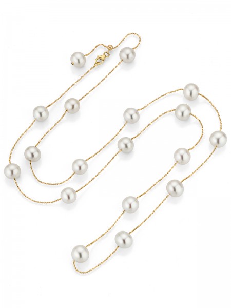 Delicate yellow gold necklace with white Freshwater pearls