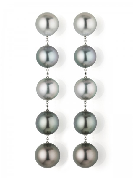 White gold earrings with Tahiti pearls