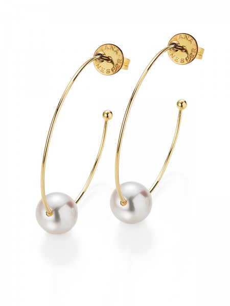 Slim Akoya pearl hoop earrings in yellow gold