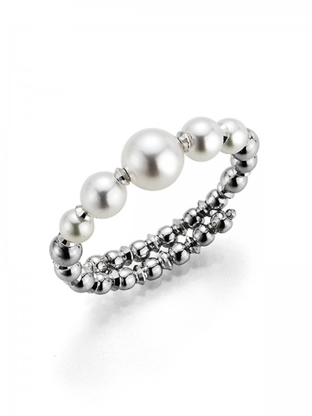 Wrap ring in white gold with Akoya pearls