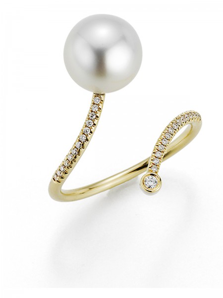 Open gold ring with South Sea pearl and diamonds