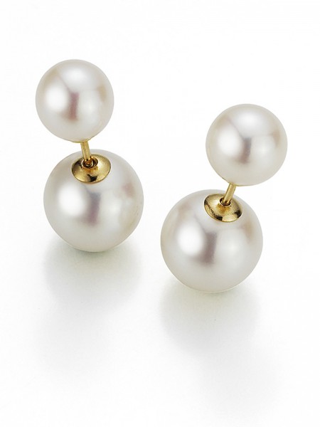Freshwarter pearl stud earrings with white pearls front and back