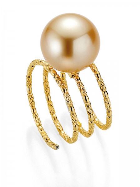 Wrap ring in yellow gold with golden South Sea pearl
