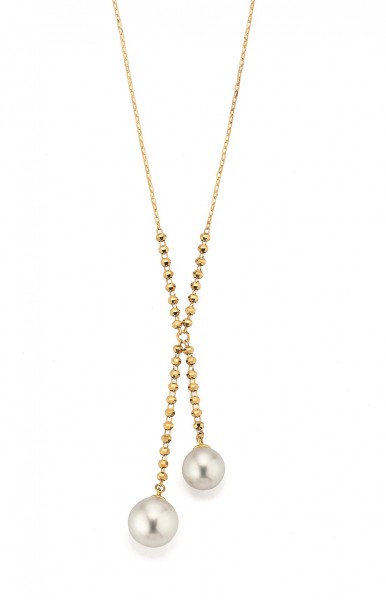 Delicate gold necklace with Akoya pearls