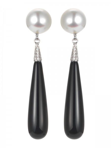 Earrings with onyx, diamonds and South Sea pearls