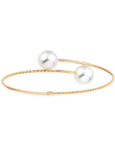 Delicate pearl bangle in rose gold with South Sea pearls