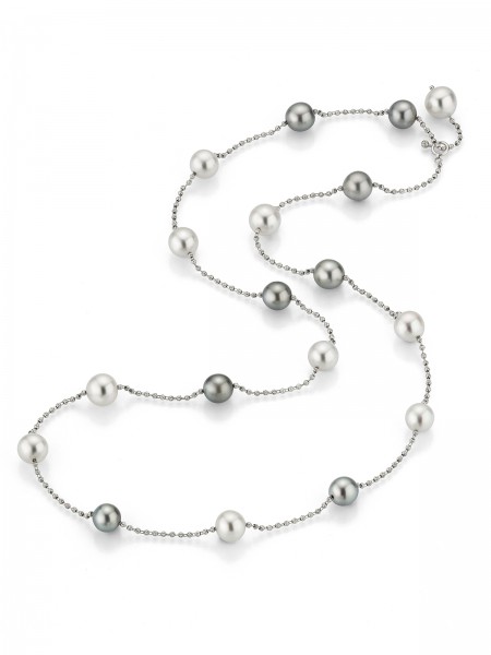 Luxurious necklace in white gold with South Sea and Tahiti pearls
