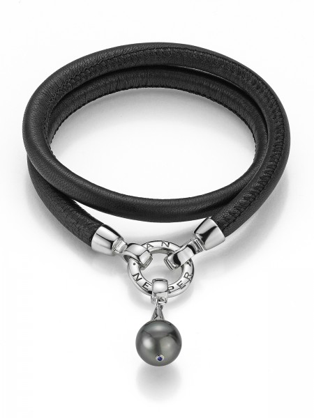 Versatile leather bracelet in black with Tahiti pearl pendant