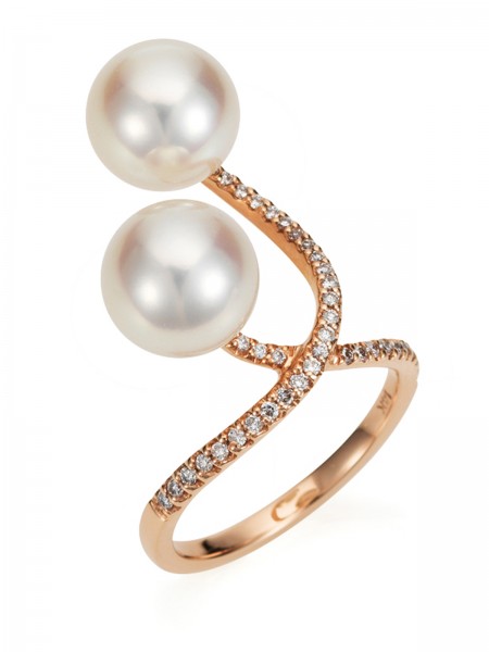 Curved diamond ring with South Sea pearls