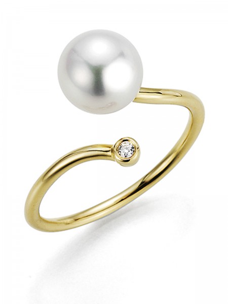 Open curved Akoya pearl ring with diamond